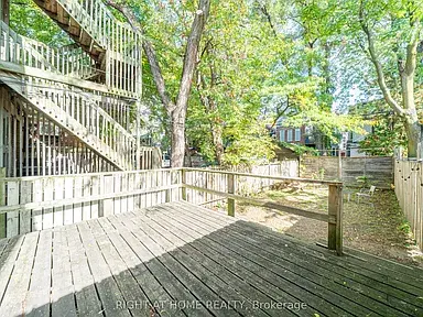 1059 Bathurst St, Toronto, ON M5R 3G8