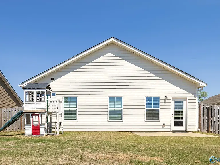13019 Lantern Pointe Way, Harvest, AL 35749