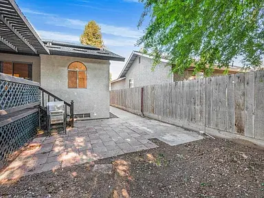 651 N Laverne Ave, Fresno, CA 93727