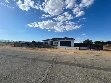 8225 Dogwood Ave, California City, CA 93505