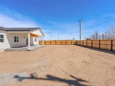 21860 Bancroft Dr, California City, CA 93505