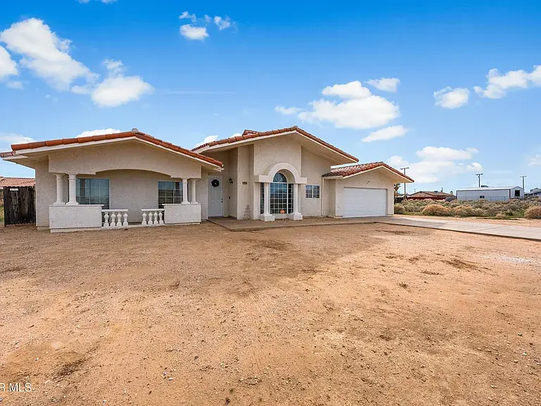10448 Oleander Ave, California City, CA 93505