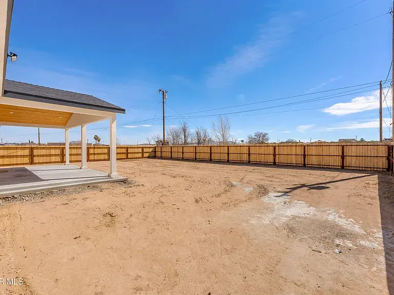 21860 Bancroft Dr, California City, CA 93505