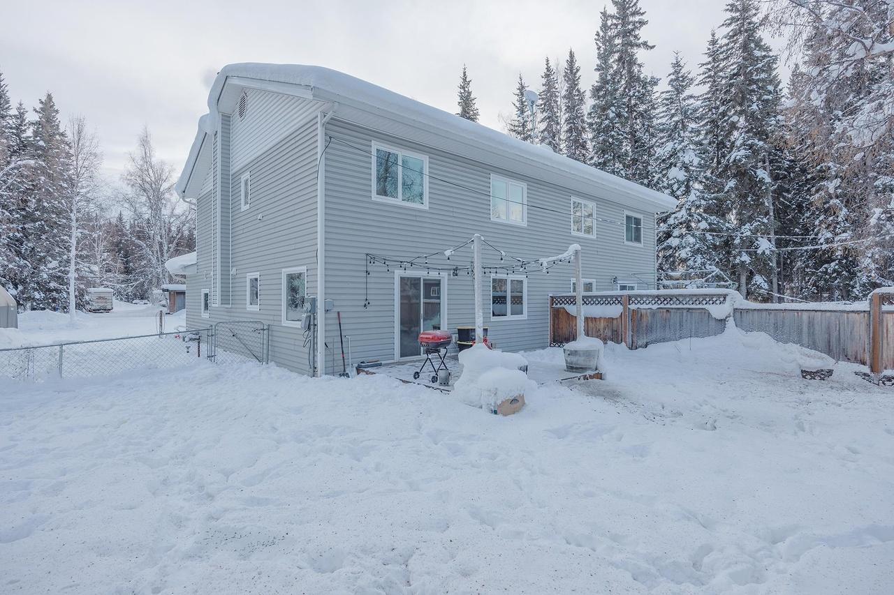 4556 Woodriver Dr, Fairbanks, AK 99701