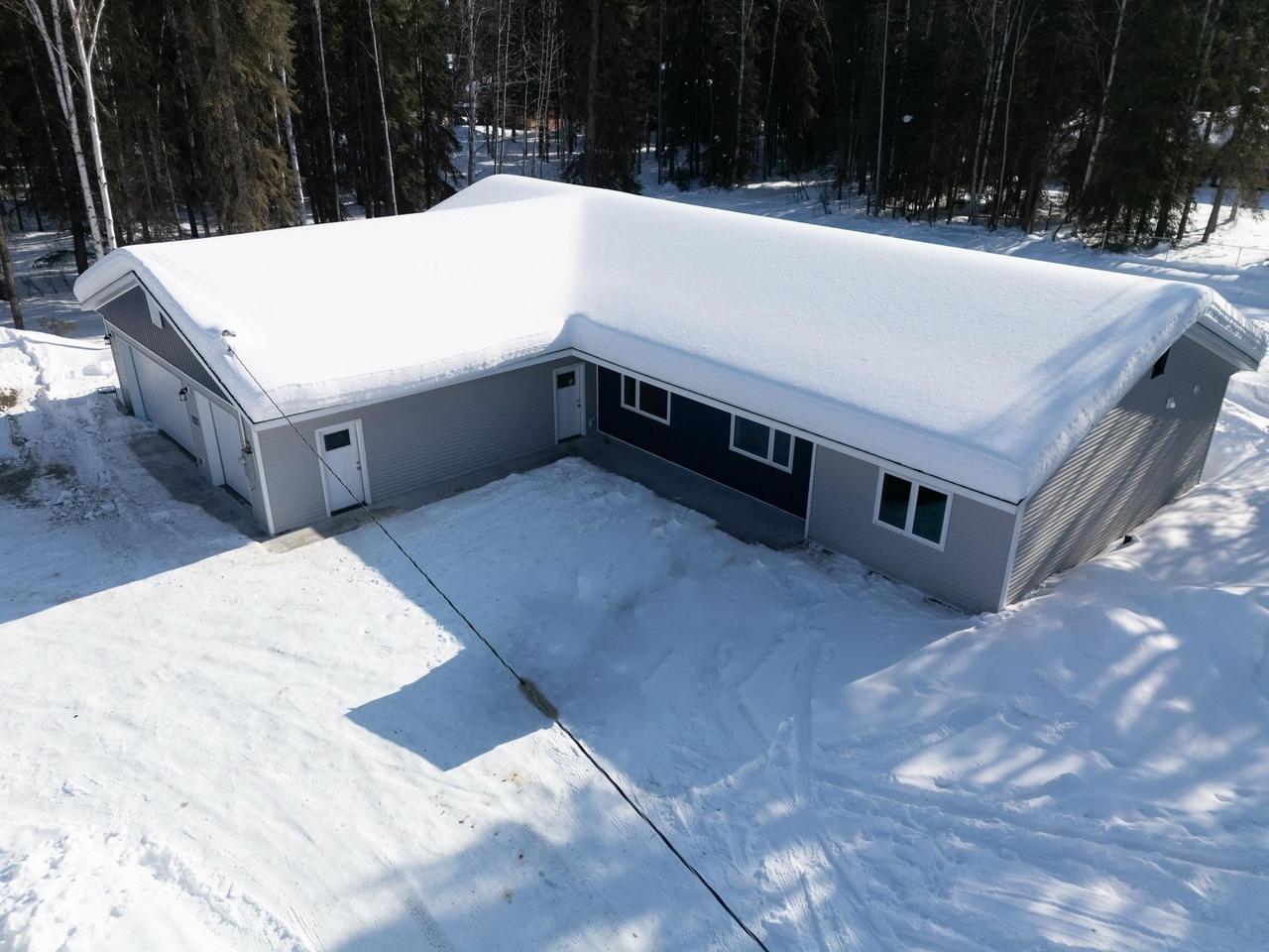 3064 Psalms Blvd, North Pole, AK 99705