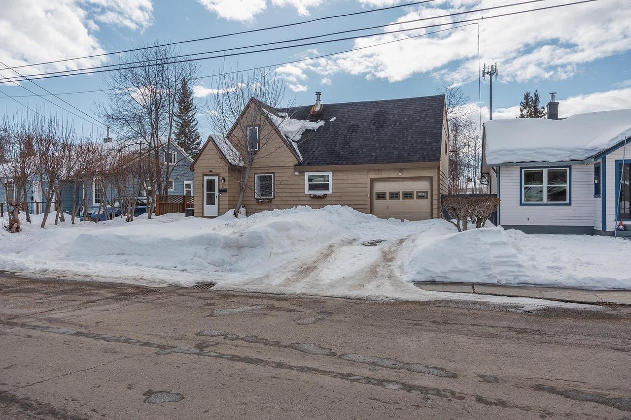 917 9th Ave, Fairbanks, AK 99701