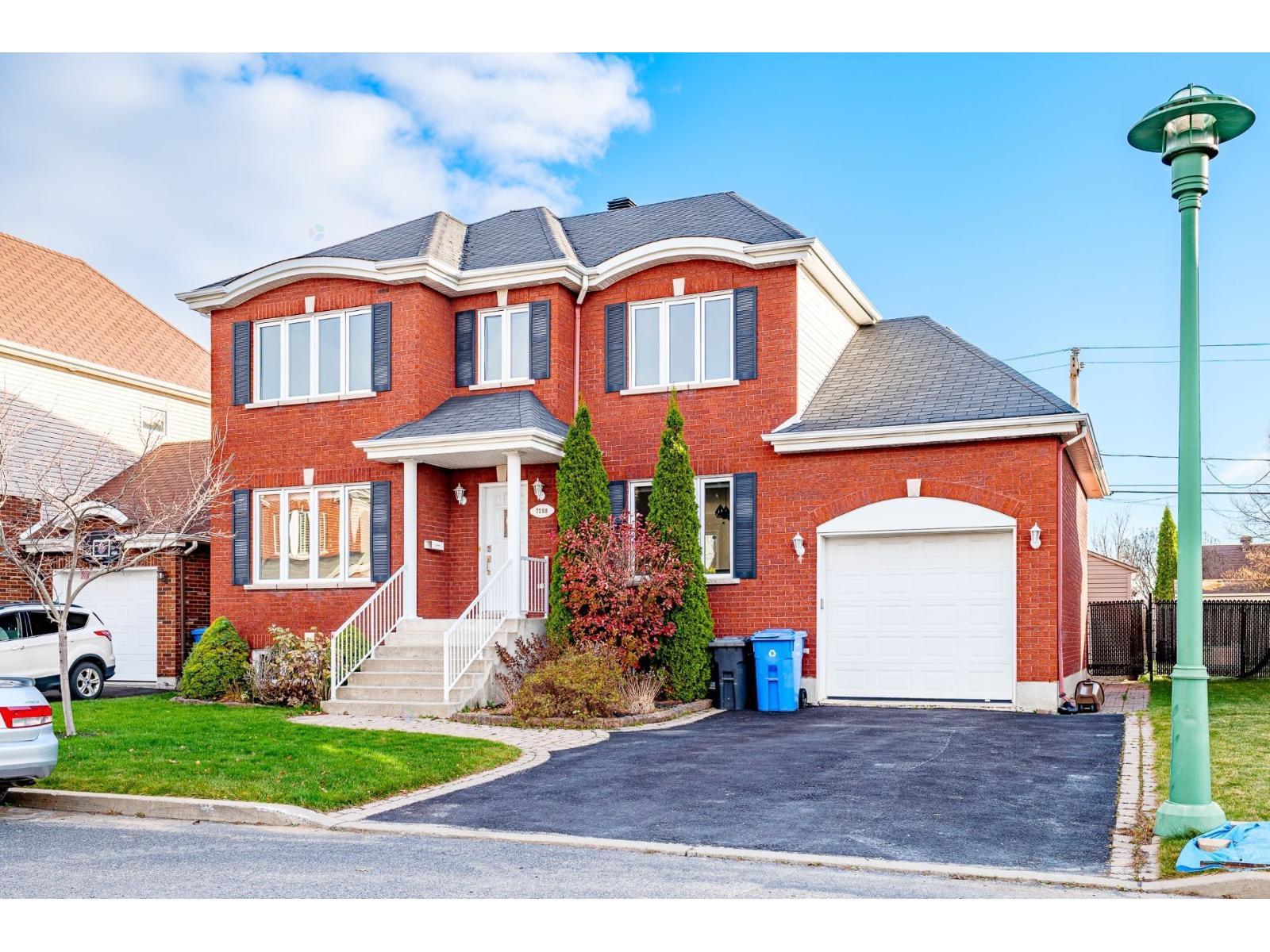 7288 Rue des Perce-Neige Longueuil (Saint-Hubert), Quebec J3Y9C3