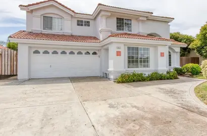 1917 E Serena Ave, Fresno, CA 93720