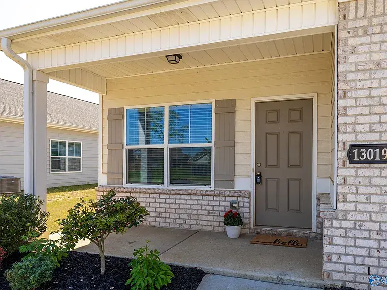 13019 Lantern Pointe Way, Harvest, AL 35749