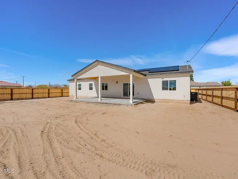 21860 Bancroft Dr, California City, CA 93505