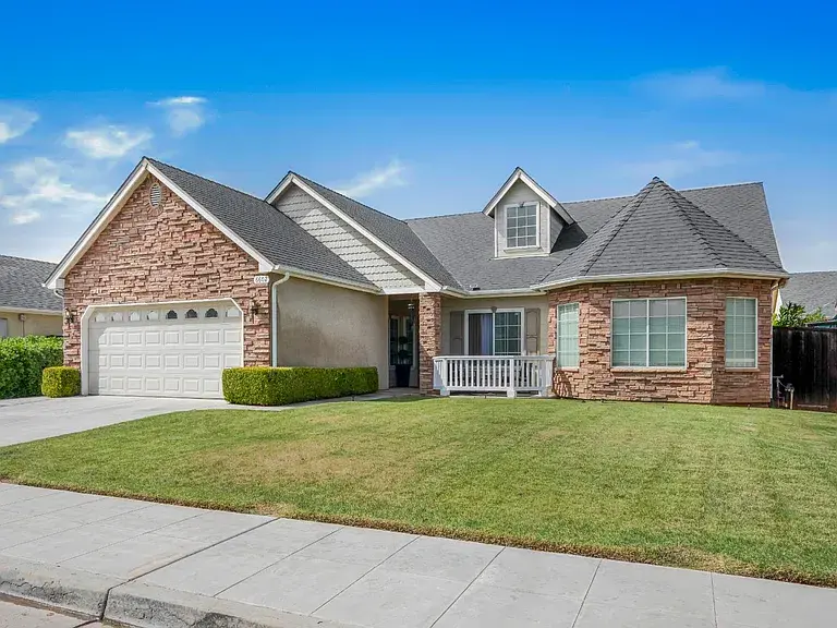 6602 E Lowe Ave, Fresno, CA 93727