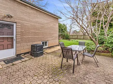 249 Park Home Ave, Toronto, ON M2R 1A1