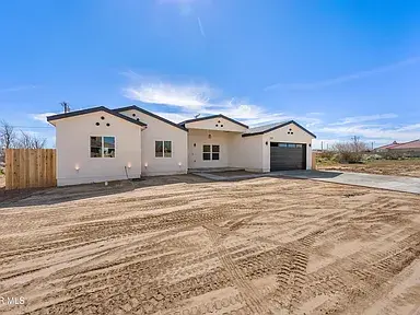 21860 Bancroft Dr, California City, CA 93505