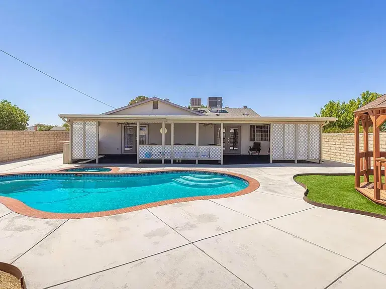 7343 Bay Ave, California City, CA 93505