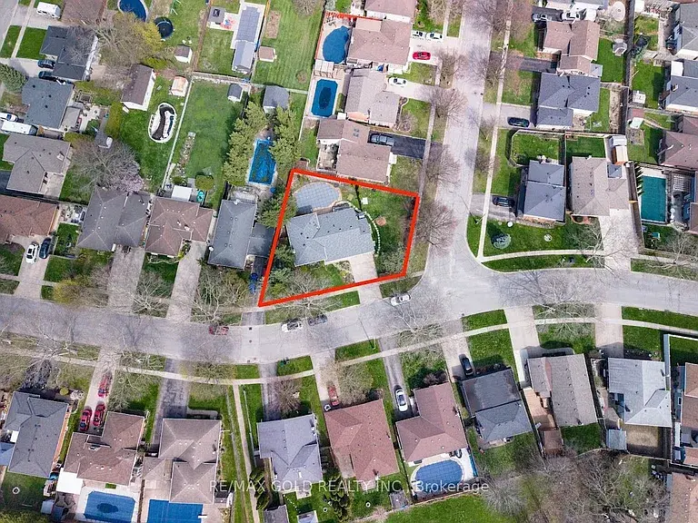 2860 Henley Ave, Niagara Falls, ON L2J 3M4