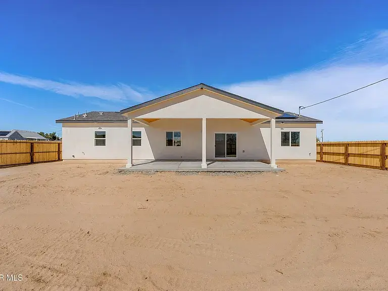 21860 Bancroft Dr, California City, CA 93505