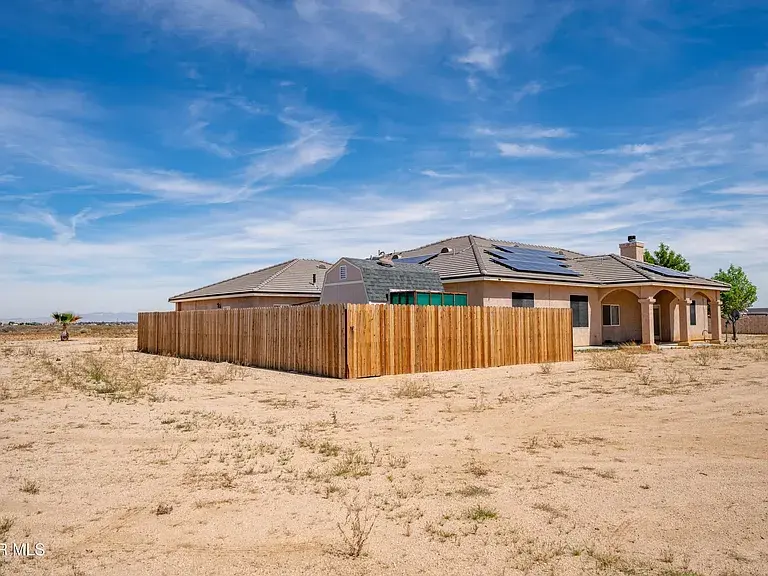 9828 Magnolia Ave, California City, CA 93505