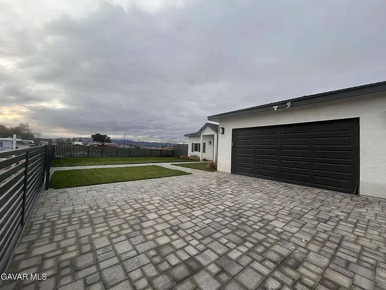 8225 Dogwood Ave, California City, CA 93505