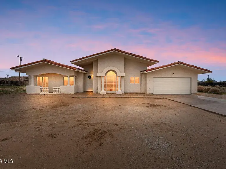 10448 Oleander Ave, California City, CA 93505
