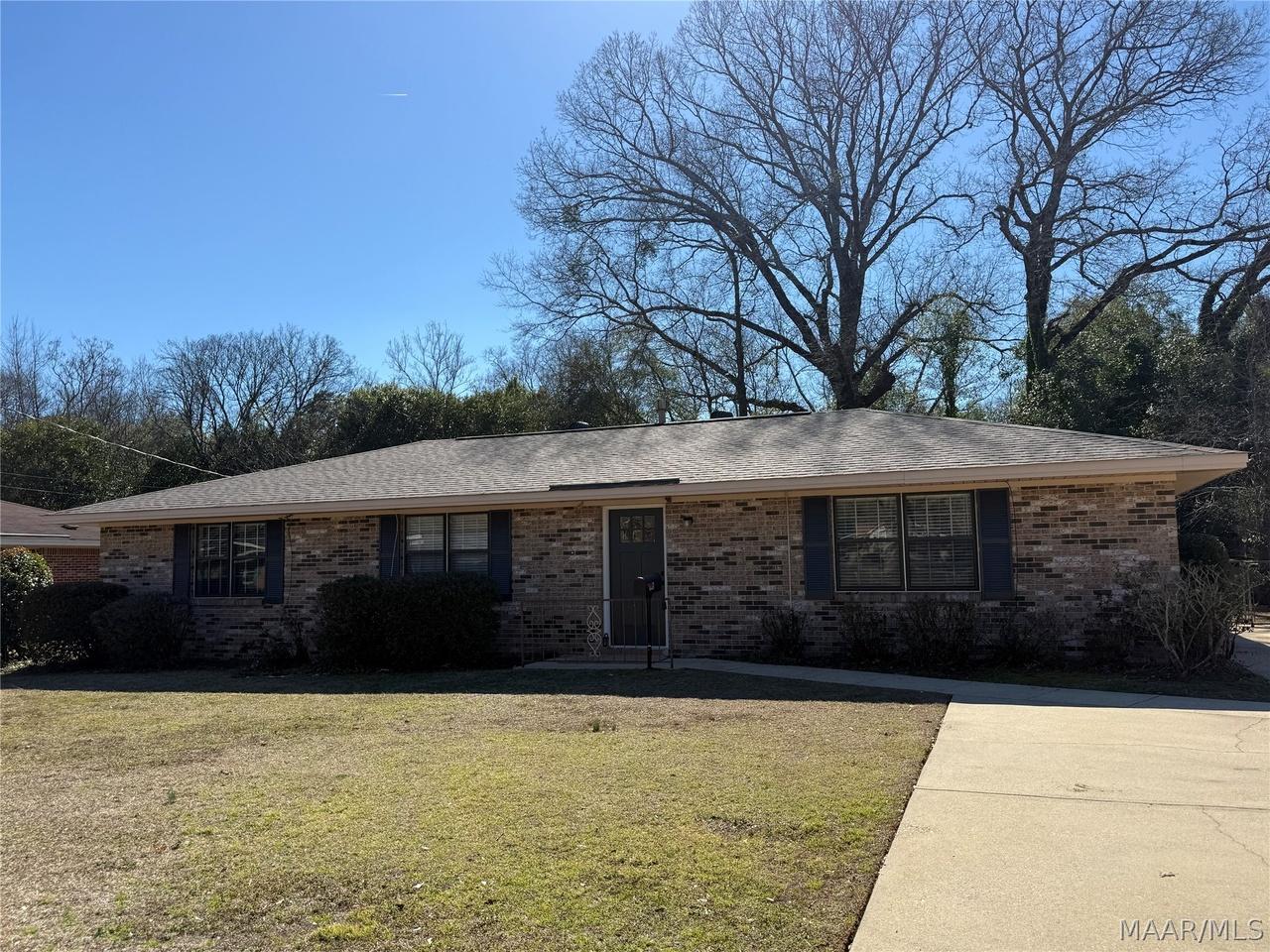 118 Lina Dr, Prattville, AL 36067