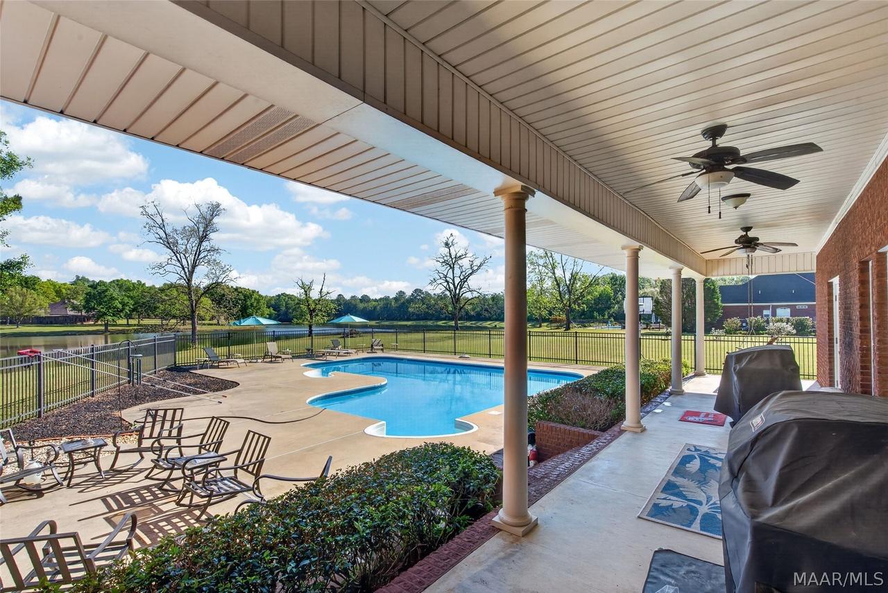 2002 Goose Pointe Lndg, Prattville, AL 36067