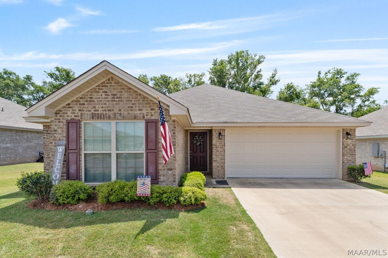 1011 Dawson's Mill Blvd, Prattville, AL 36067