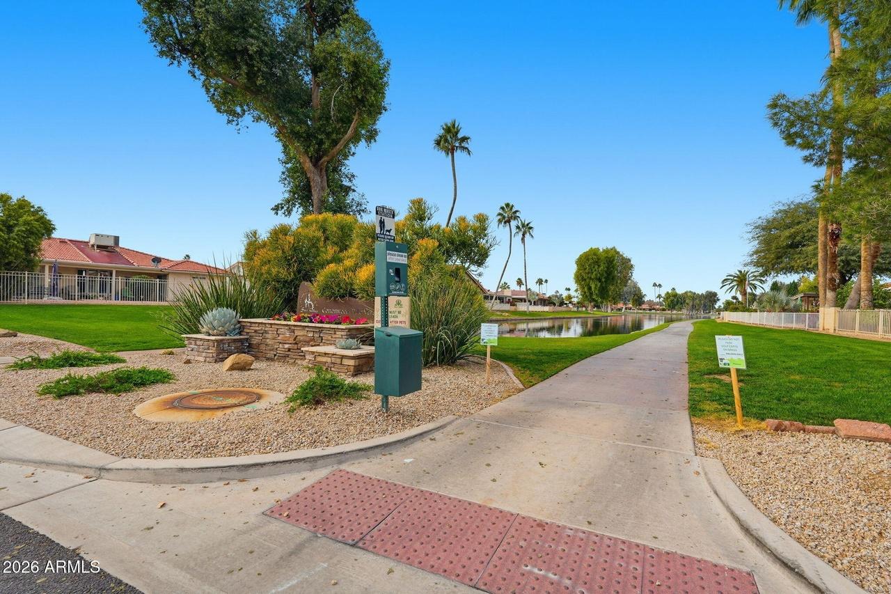 10137 E Chestnut Dr, Sun Lakes, AZ 85248
