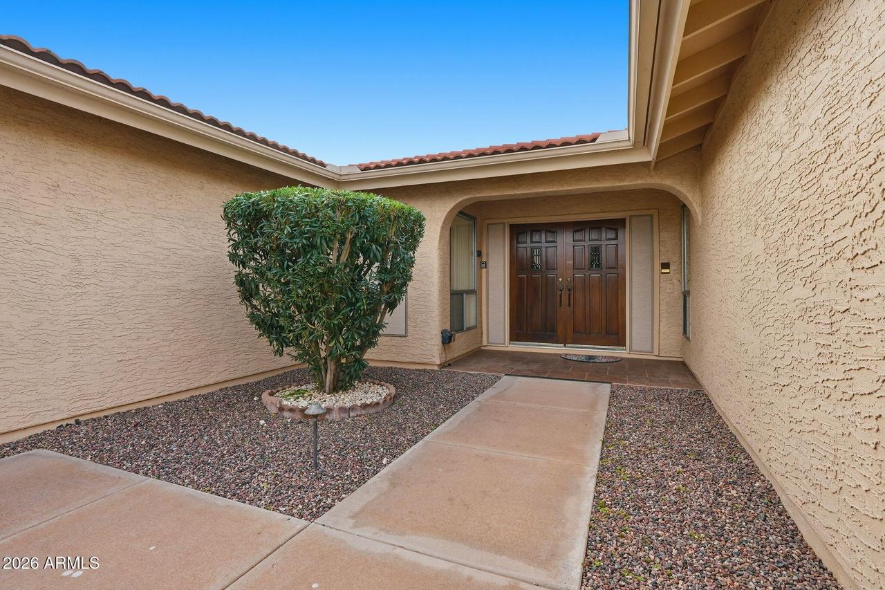 10137 E Chestnut Dr, Sun Lakes, AZ 85248
