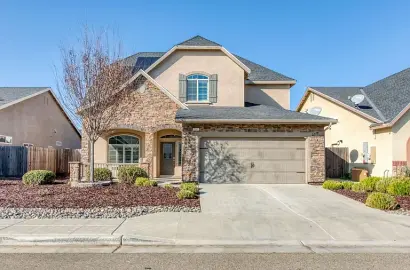 3341 N Pearwood Ave, Fresno, CA 93727