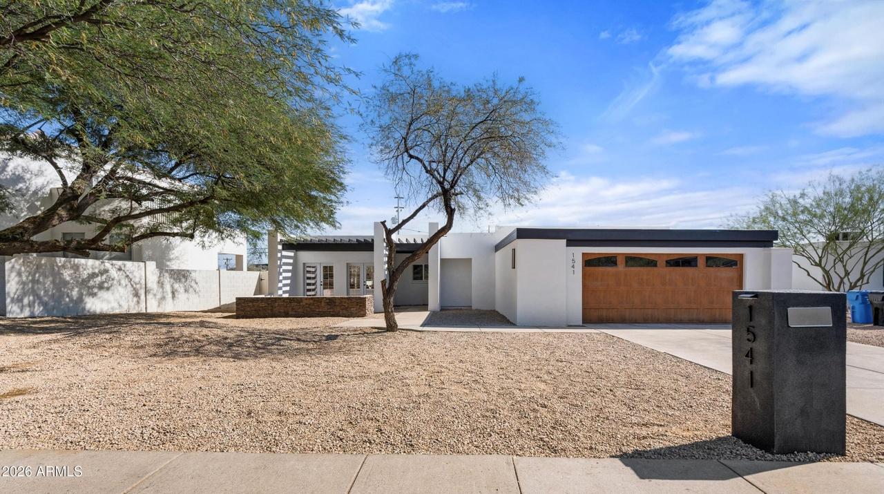 1541 E Las Palmaritas Dr, Phoenix, AZ 85020