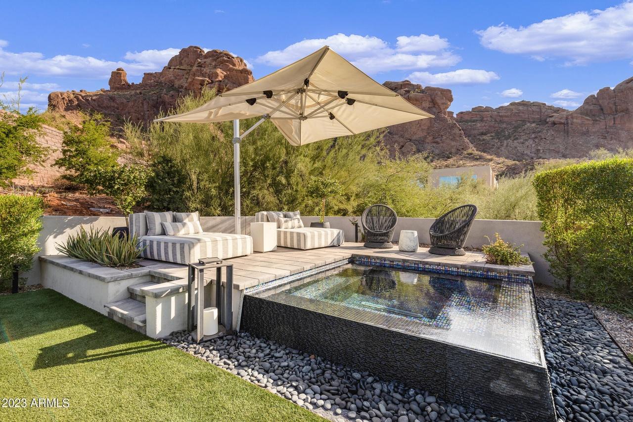 5841 N Echo Canyon Cir, Phoenix, AZ 85018