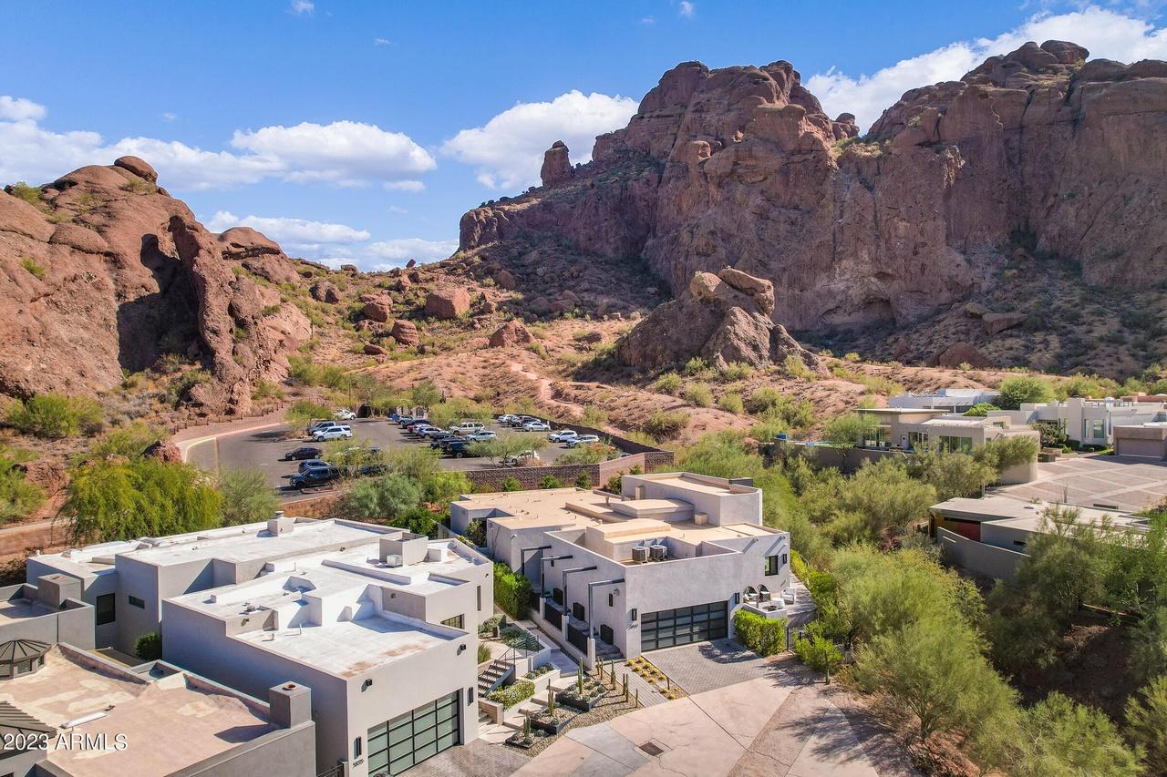 5841 N Echo Canyon Cir, Phoenix, AZ 85018
