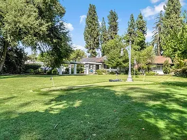 5976 E Butler Ave, Fresno, CA 93727