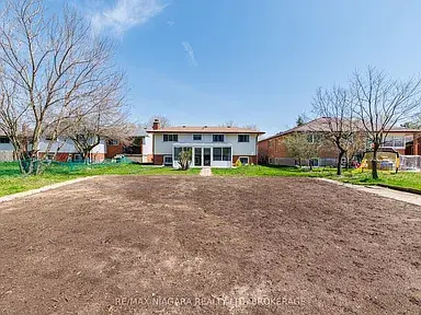 4409 Latina Cres, Niagara Falls, ON L2E 7C3