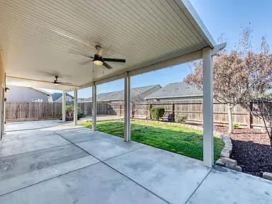 3341 N Pearwood Ave, Fresno, CA 93727