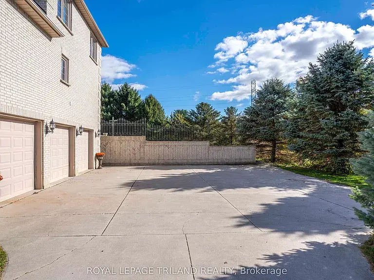 13240 McLarty Line, Chatham Kent, ON N0P 2C0