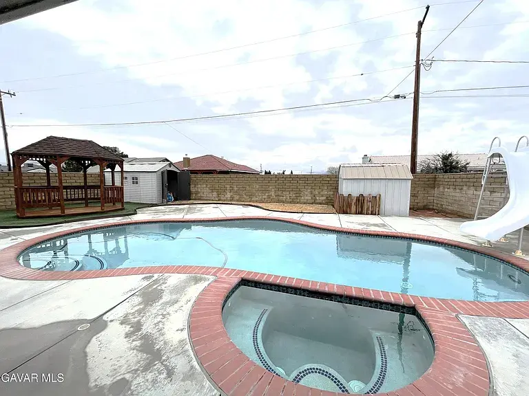 7343 Bay Ave, California City, CA 93505
