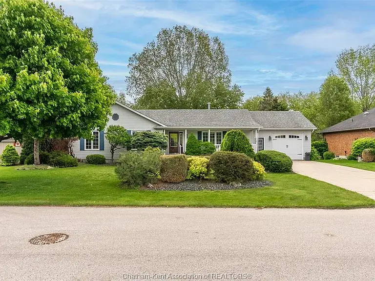 91 Goodal Dr, Chatham Kent, ON N0P 2C0