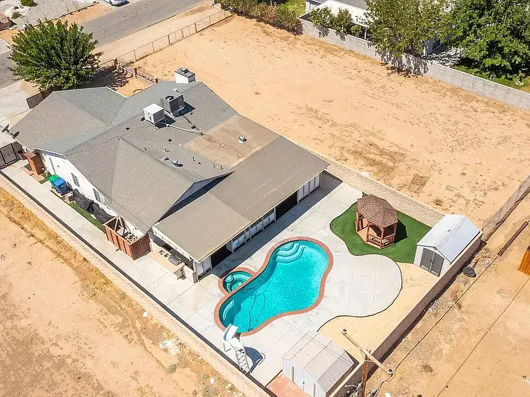 7343 Bay Ave, California City, CA 93505