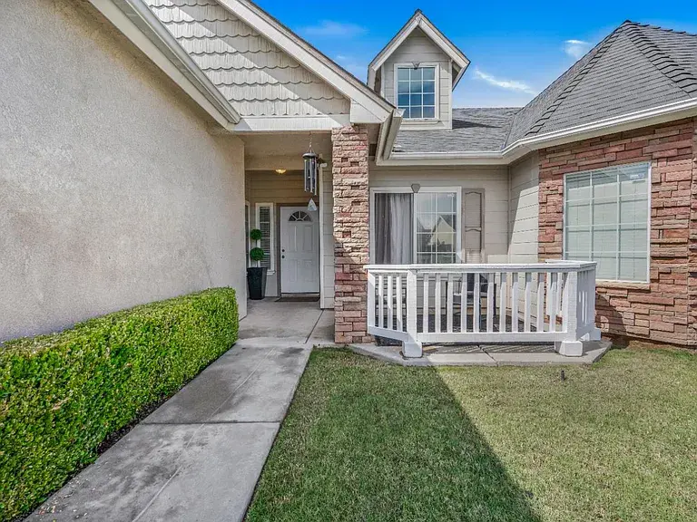 6602 E Lowe Ave, Fresno, CA 93727