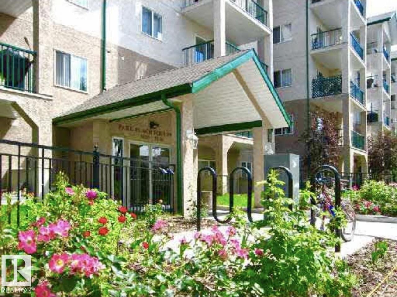 11325 83 St NW #413, Edmonton, AB T5B 4W5