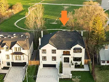 37 Rippleton Rd, Toronto, ON M3B 1H4