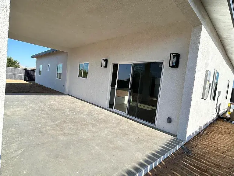 8225 Dogwood Ave, California City, CA 93505