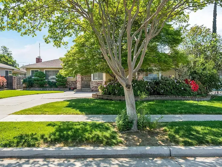 3376 E Richert Ave, Fresno, CA 93726