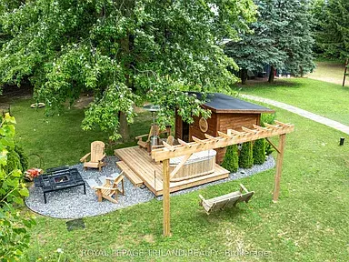 13240 McLarty Line, Chatham Kent, ON N0P 2C0