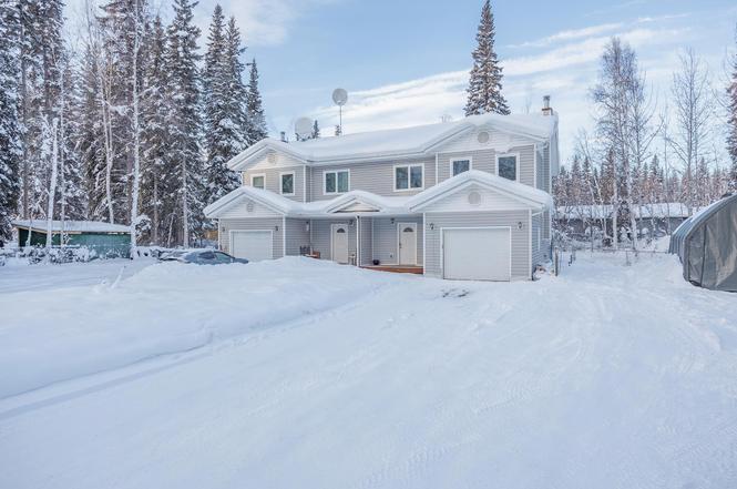 4556 Woodriver Dr, Fairbanks, AK 99701