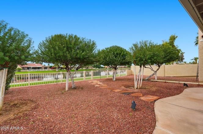 10137 E Chestnut Dr, Sun Lakes, AZ 85248