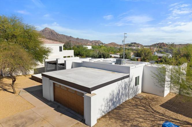 1541 E Las Palmaritas Dr, Phoenix, AZ 85020