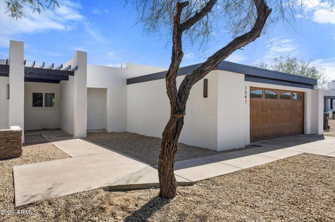 1541 E Las Palmaritas Dr, Phoenix, AZ 85020