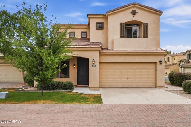 2068 W Olive Way, Chandler, AZ 85248